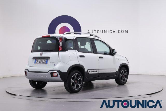 FIAT Panda 1.0 FIREFLY S&S HYBRID CITY CROSS NEOPATENTATI