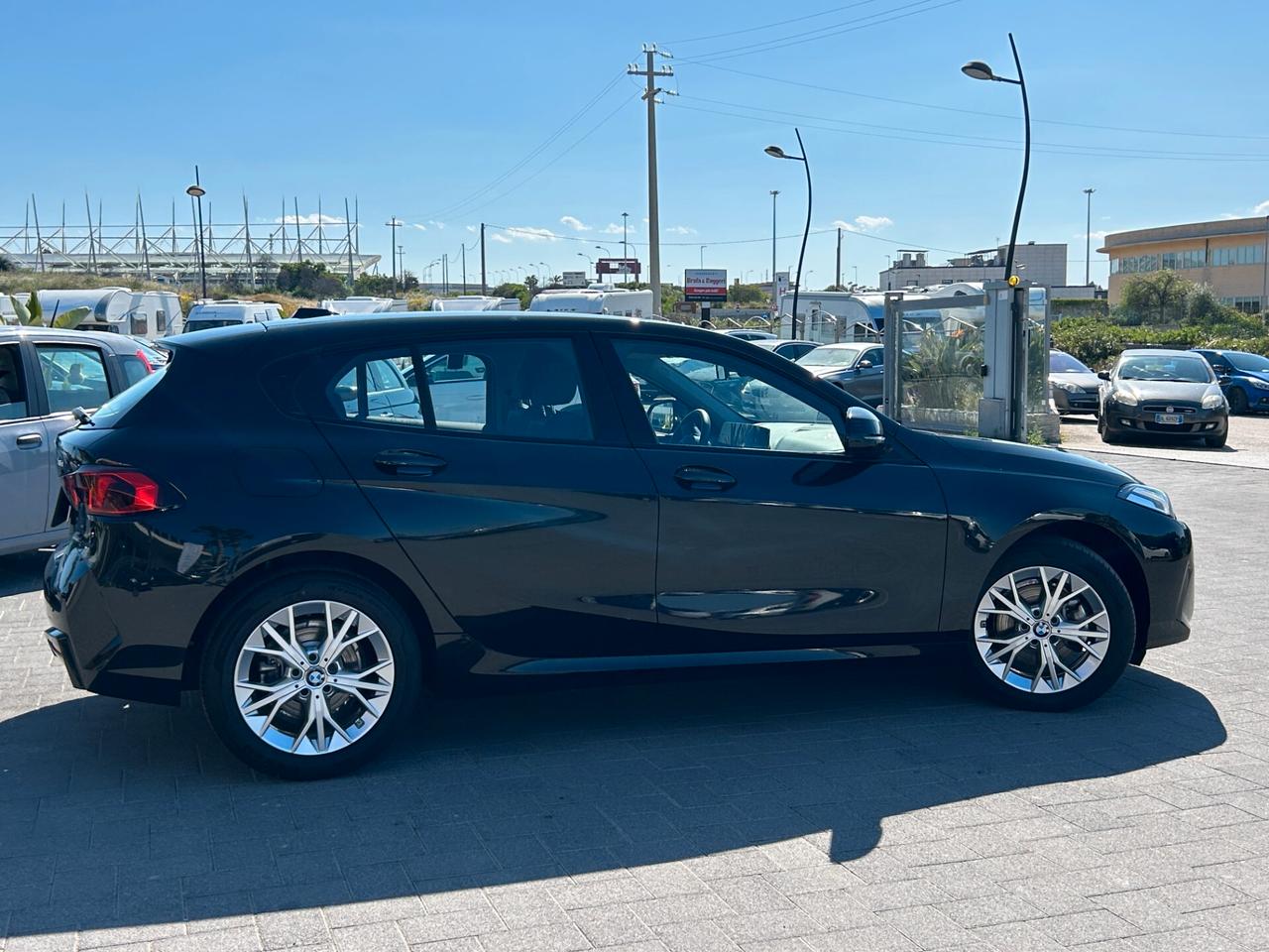BMW 118d auto KM 0
