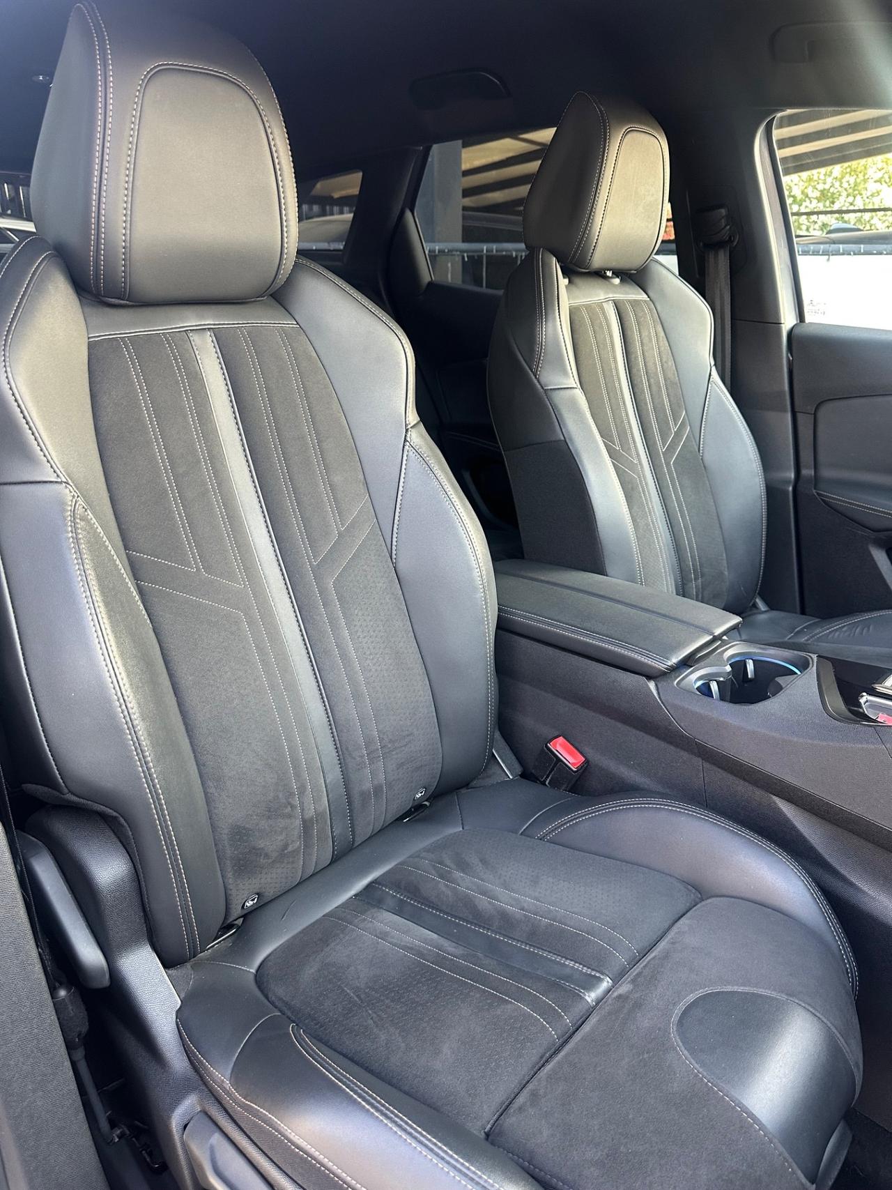Peugeot 3008 BlueHDi 130 S&S EAT8 GT