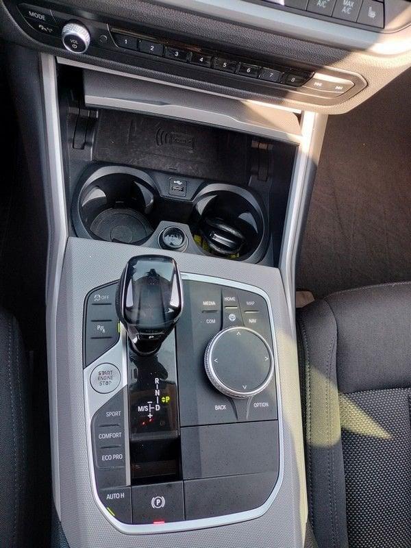 BMW Serie 3 320d 48V xDrive Touring Business Advantage