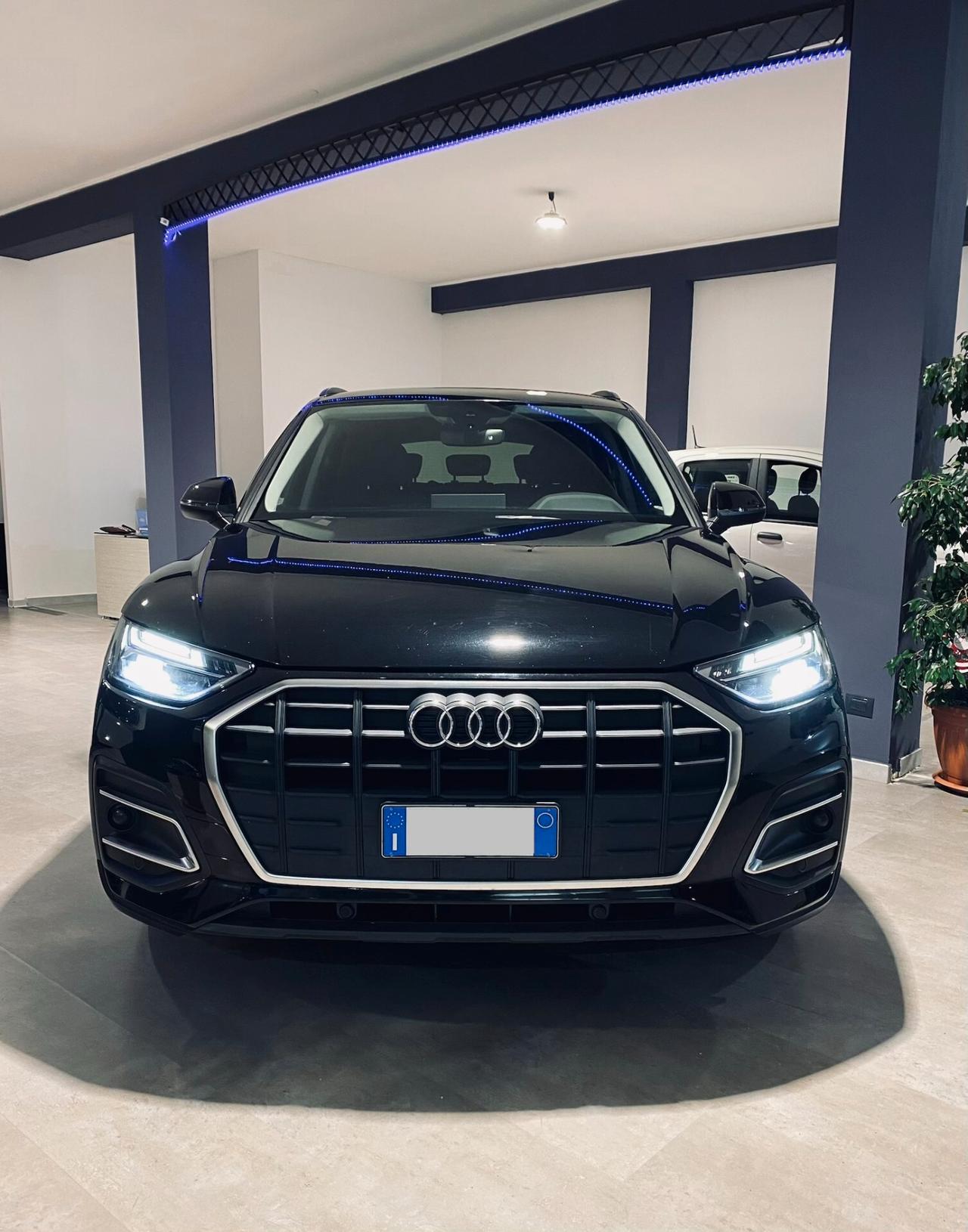 Audi Q5 30 TDI S tronic Business