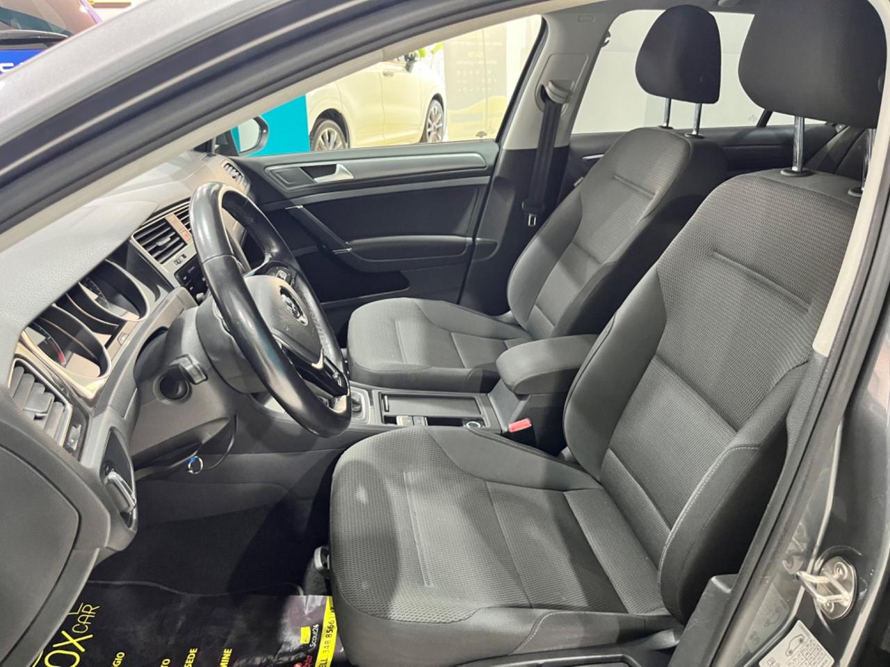 VOLKSWAGEN GOLF 2018 AUTOMATICO *UNICOPROPRIETARIO