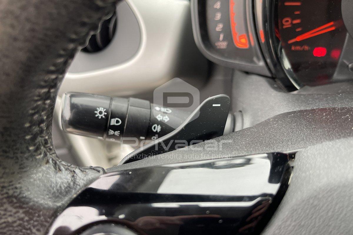 CITROEN C1 VTi 68 ETG 5 porte Shine