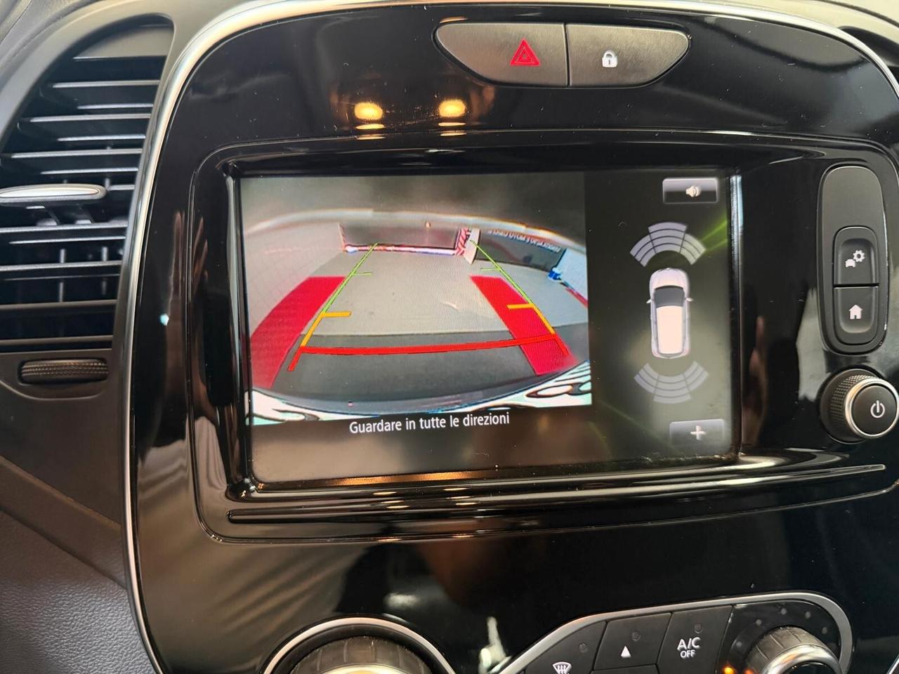 Renault Captur dCi 8V 90 CV EDC Initiale Paris