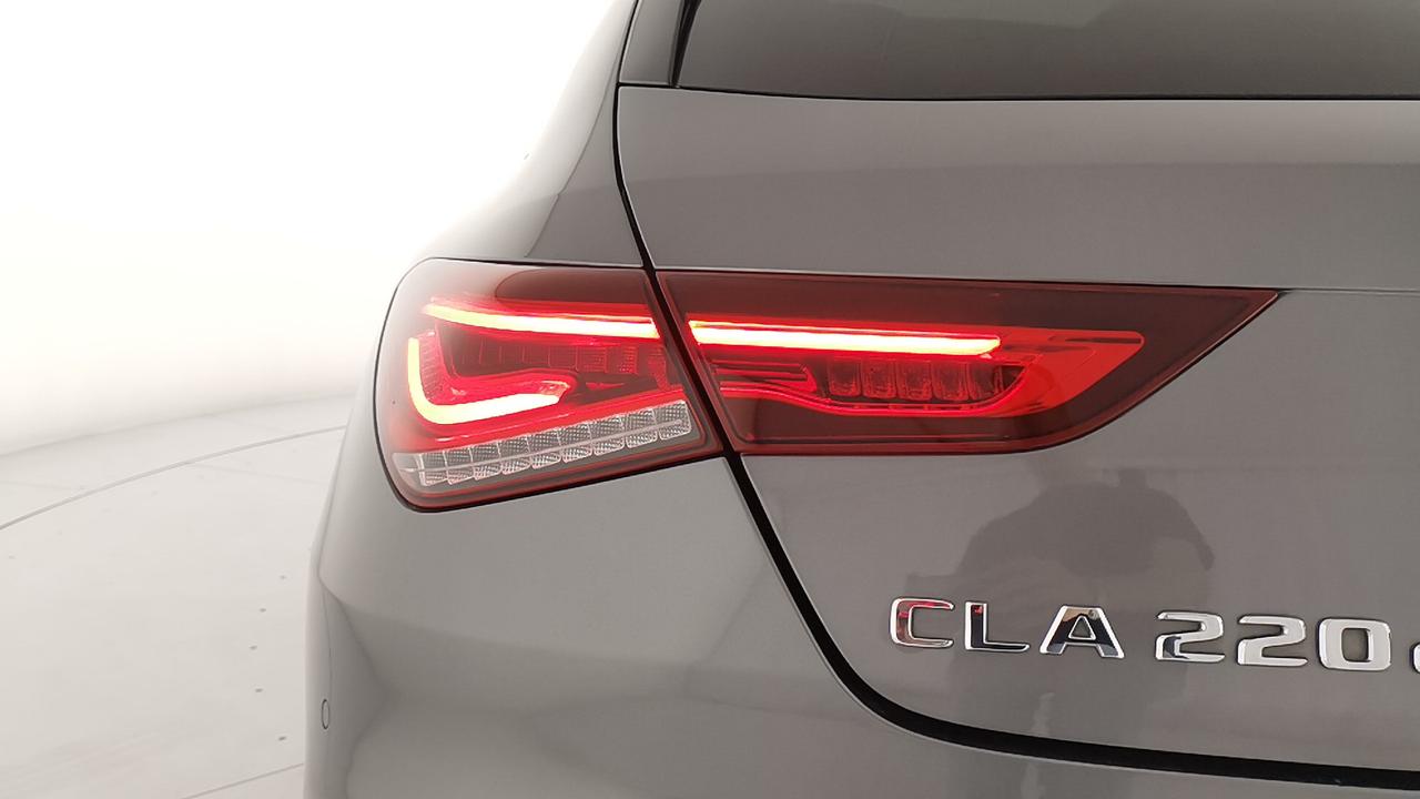 Mercedes-Benz CLA Sh.Brake - X118 - CLA Shooting Brake 220 d Premium auto