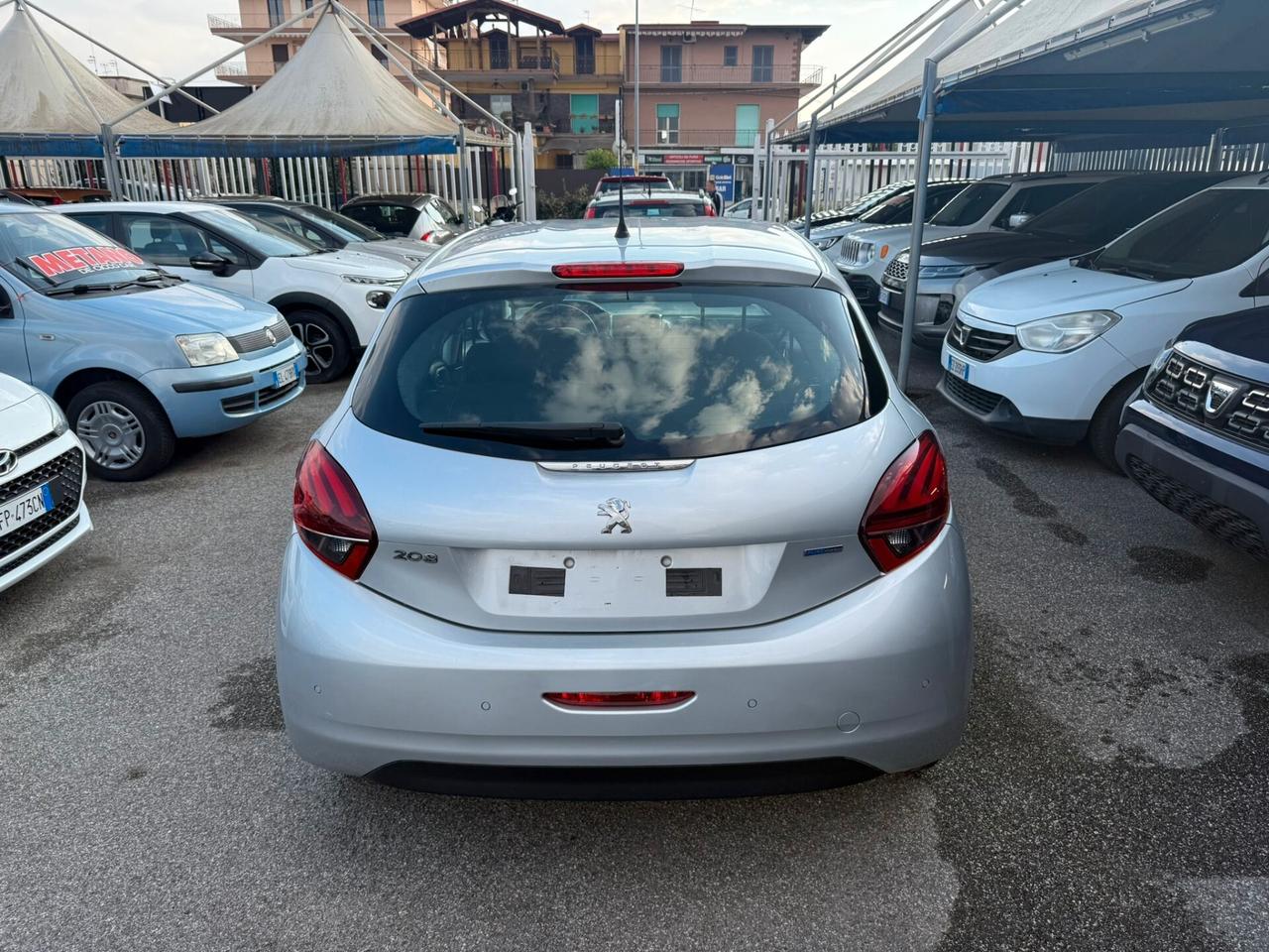 Peugeot 208 PureTech 82 3 porte Allure