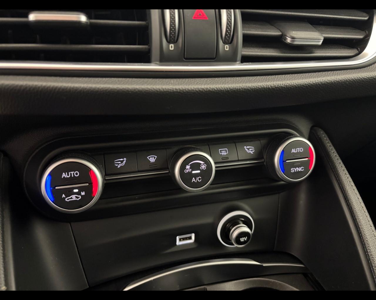 ALFA ROMEO Stelvio 2.2 t Business Q4 190cv auto