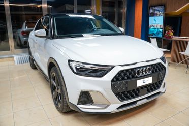 Audi A1 allstreet 30 TFSI S tronic Identity Contrast