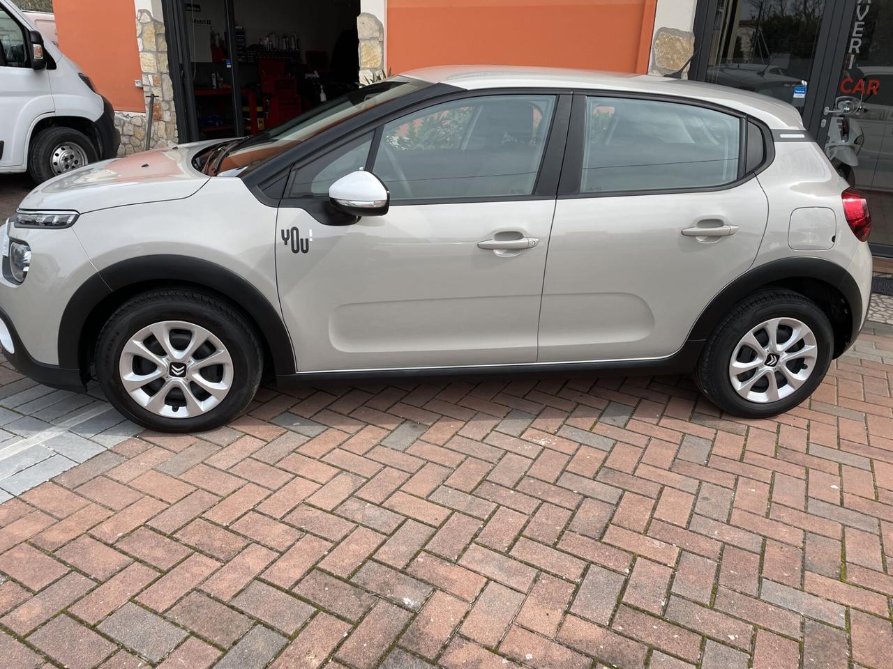 CITROEN C3 1,2 BENZINA GARANZIA 1 ANNO