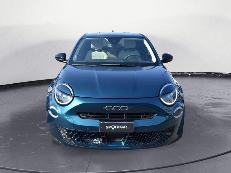FIAT 600 1.2 Hybrid 110cv La Prima