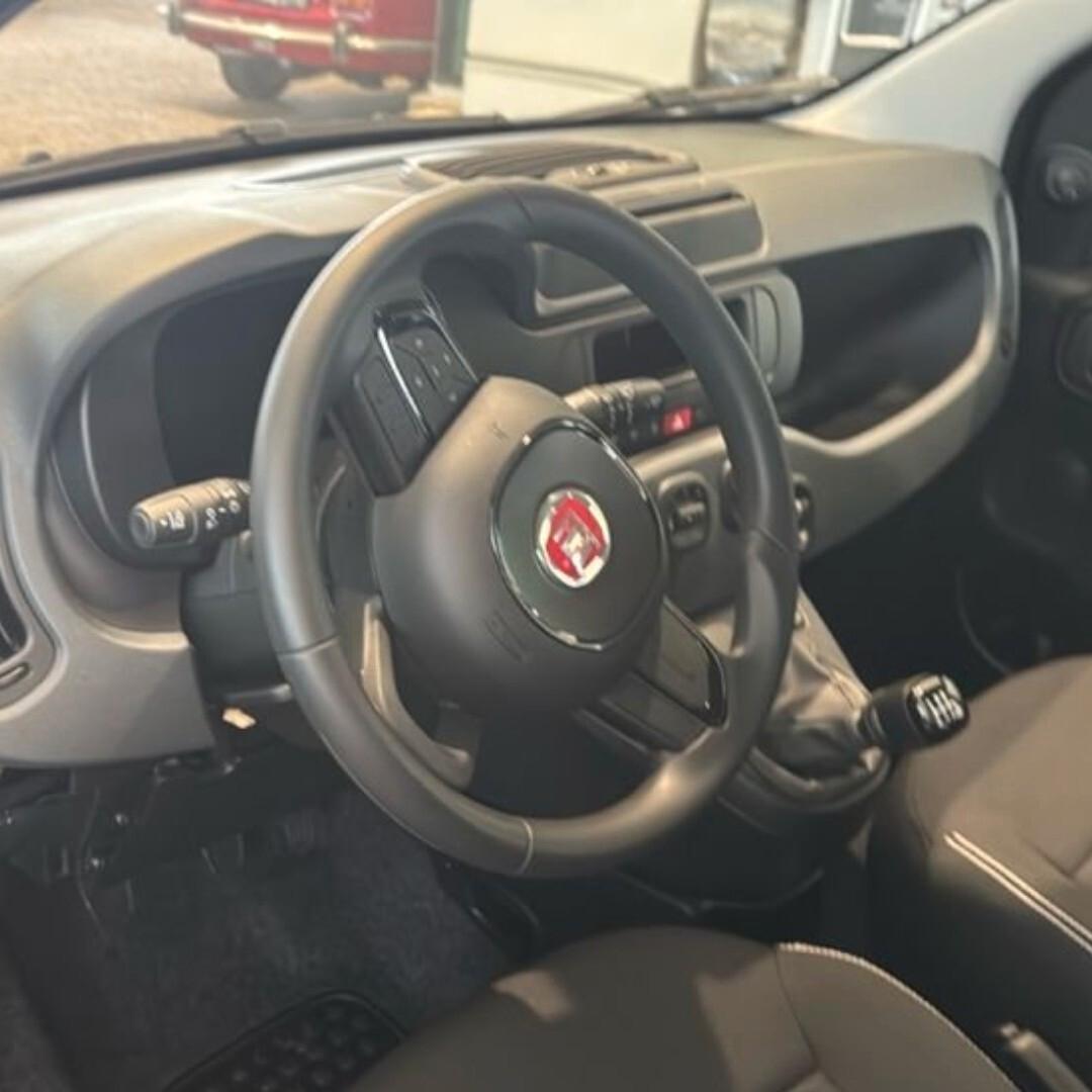 Fiat Panda Pandina 1.0 Hybrid
