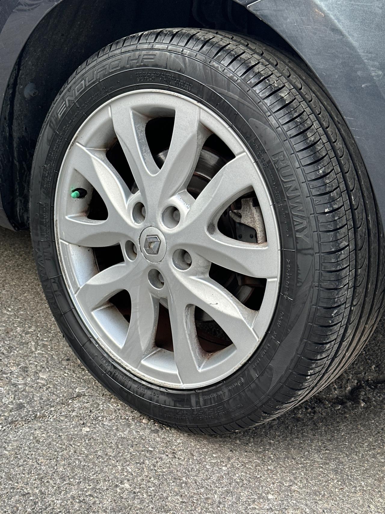 Renault Laguna 2.0 dCi SporTour soli 130mila km
