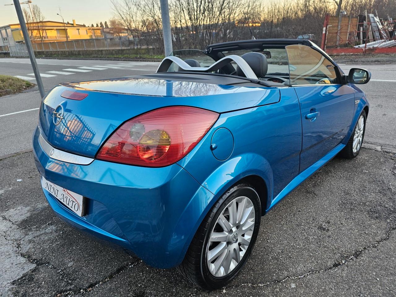 Opel Tigra TwinTop 1.4 90cv 16V Sport*Cabrio*Unipro*