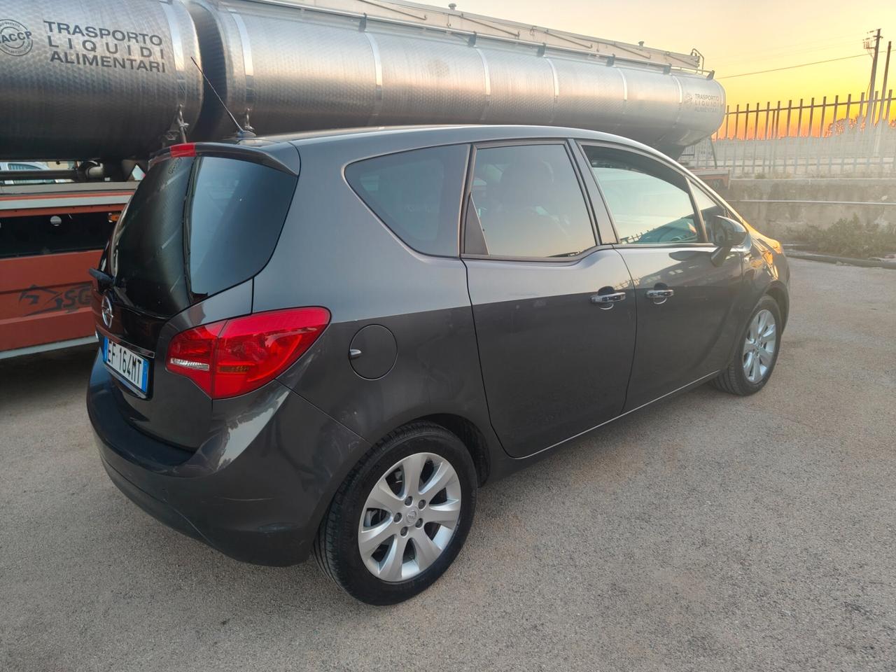 Opel Meriva 1.4i Elective