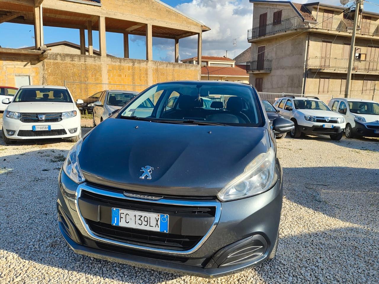Peugeot 208 BlueHDi 75 5 1.6hdi adatta per neopatentati