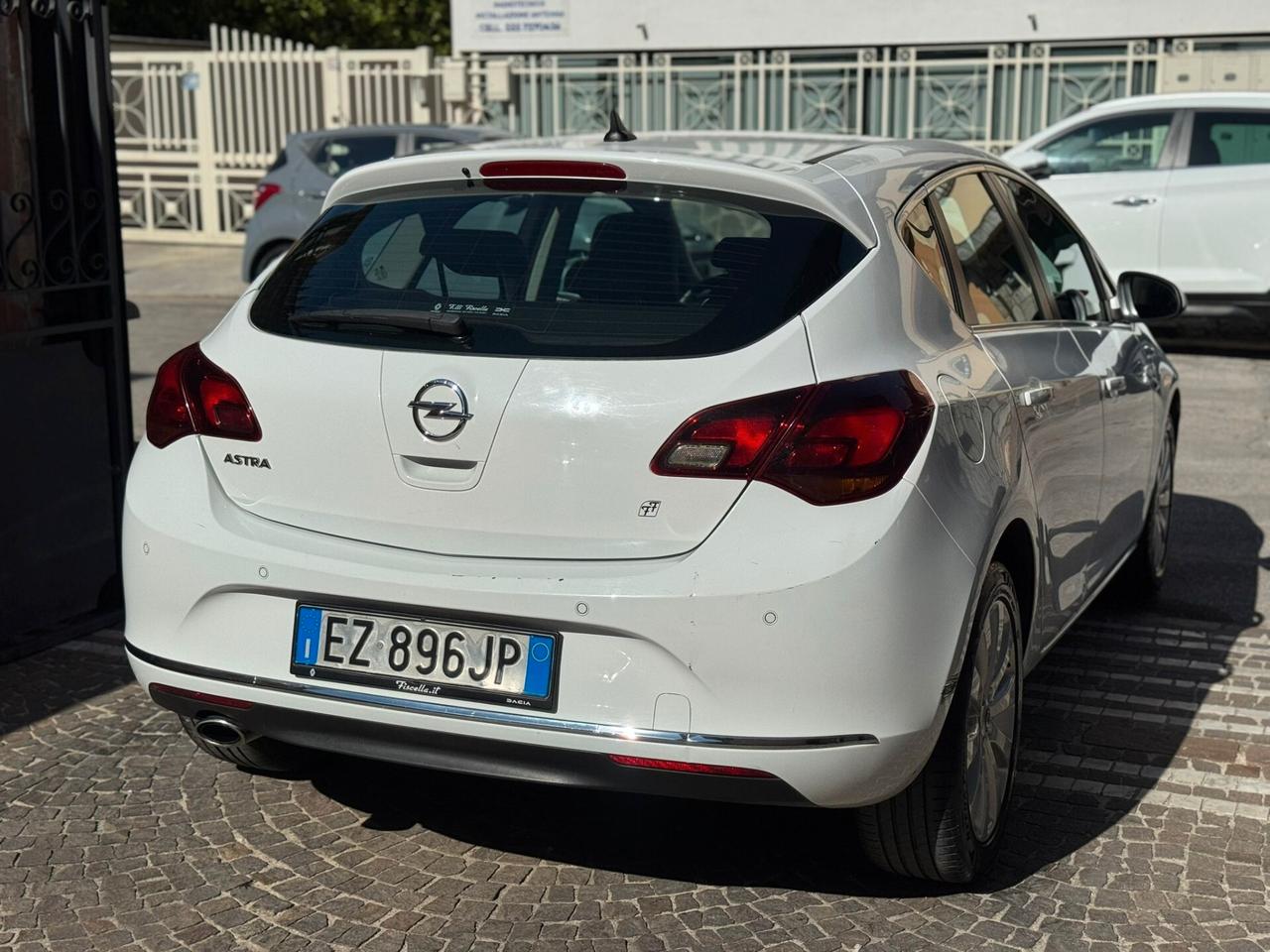 Opel Astra 1.4 Turbo 140CV 5 porte GPL Tech Cosmo