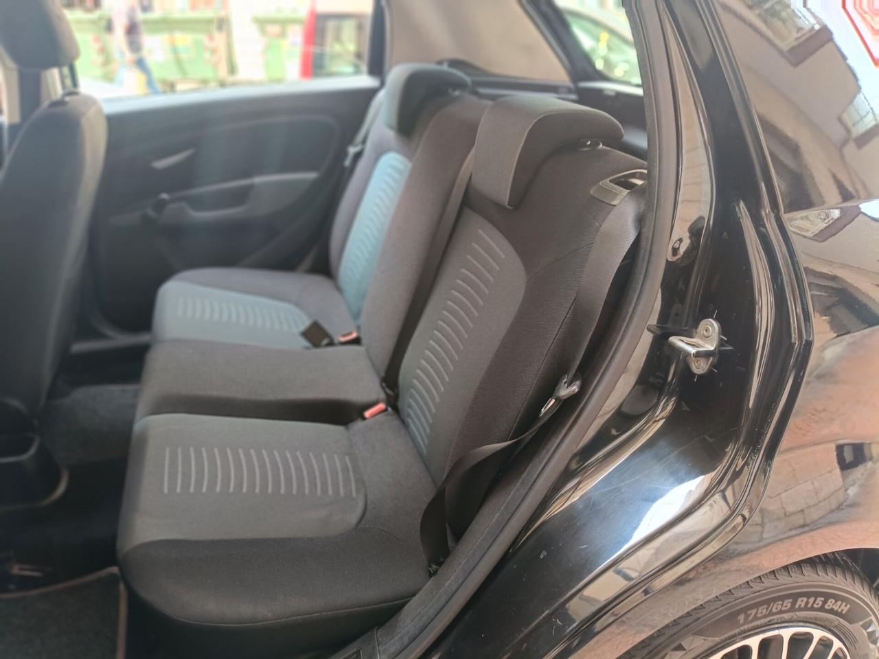 FIAT GRANDE PUNTO 1.2 5PORTE-NEOPATENTATI -Euro 4350
