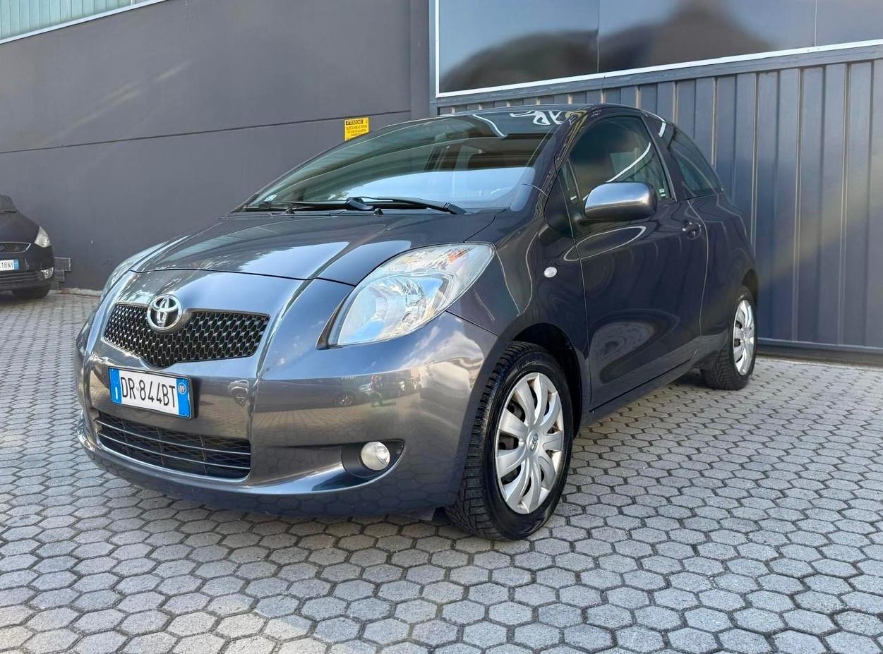 Toyota Yaris 1.3 Benzina 3 porte Navi