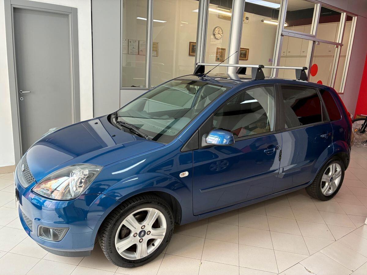 FORD FIESTA 1.2 16V 75 CV GHIA