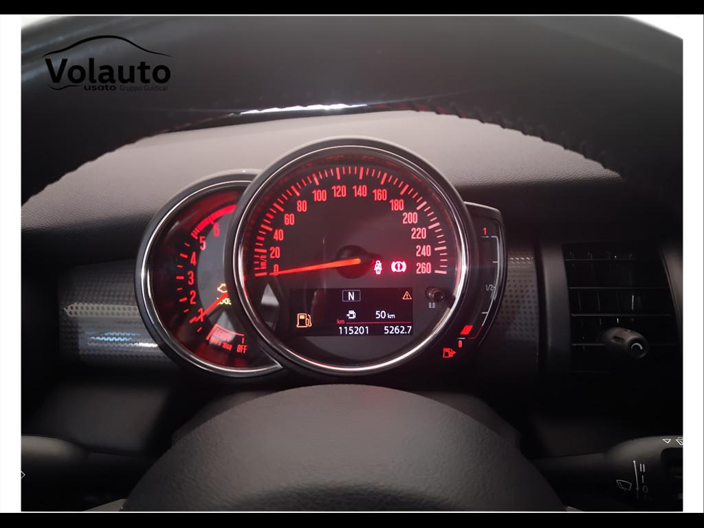 MINI Mini IV F55 2018 5p - Mini 5p 1.5 Cooper D Business XL
