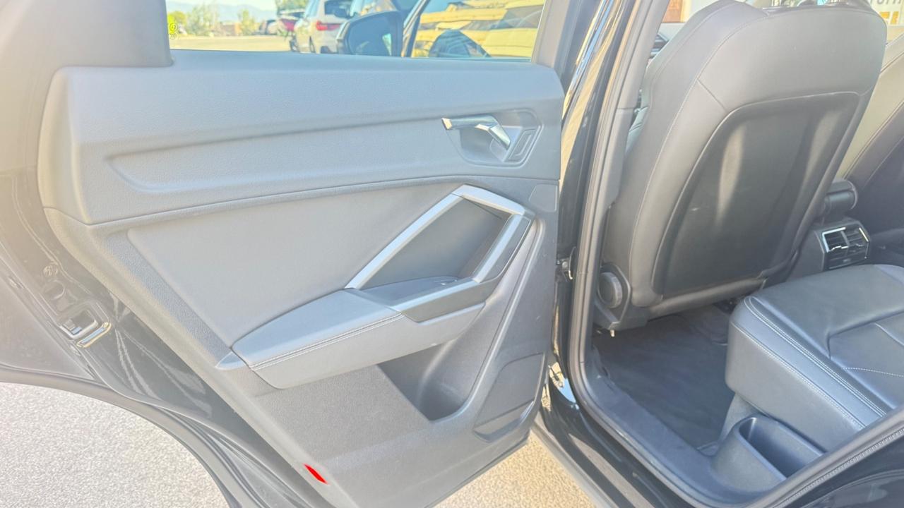 Audi Q3 40 TDI quattro S tronic line edition LED MATRIX PELLE CERCHI 20 COCKPIT KAMERA