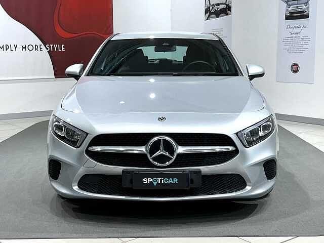 Mercedes-Benz A 220 Automatic 4Matic Business