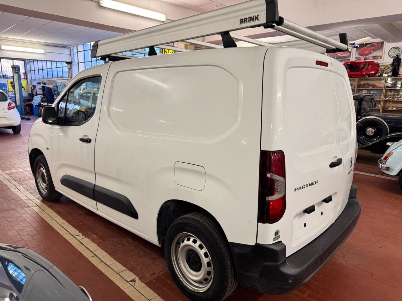 Peugeot Partner PureTech 110 S&S PC Furgone Pro