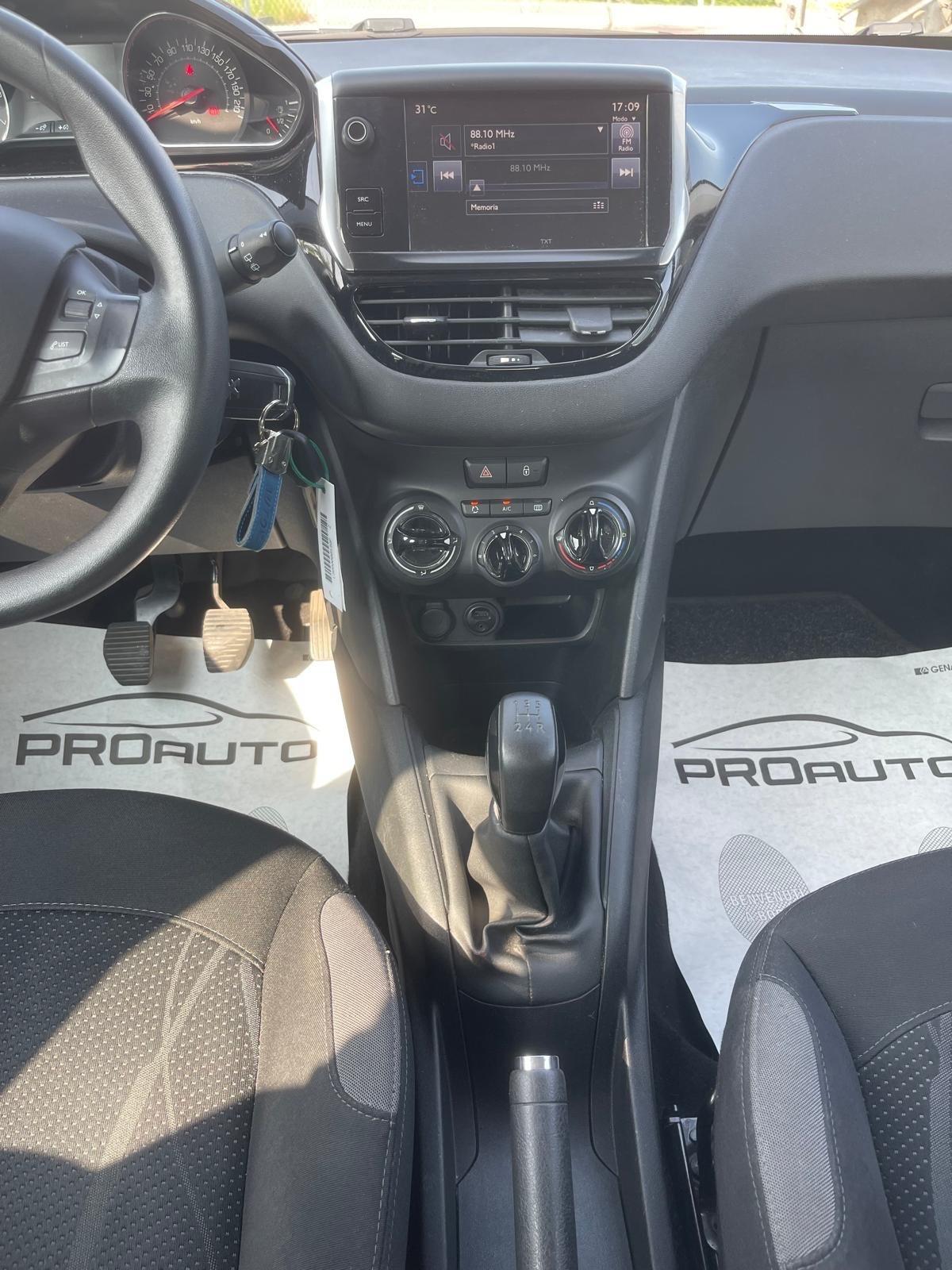 Peugeot 208 PureTech CINGHIA NUOVA 85000 Km