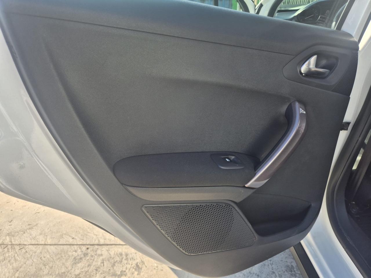 Peugeot 2008 PureTech 82 Allure