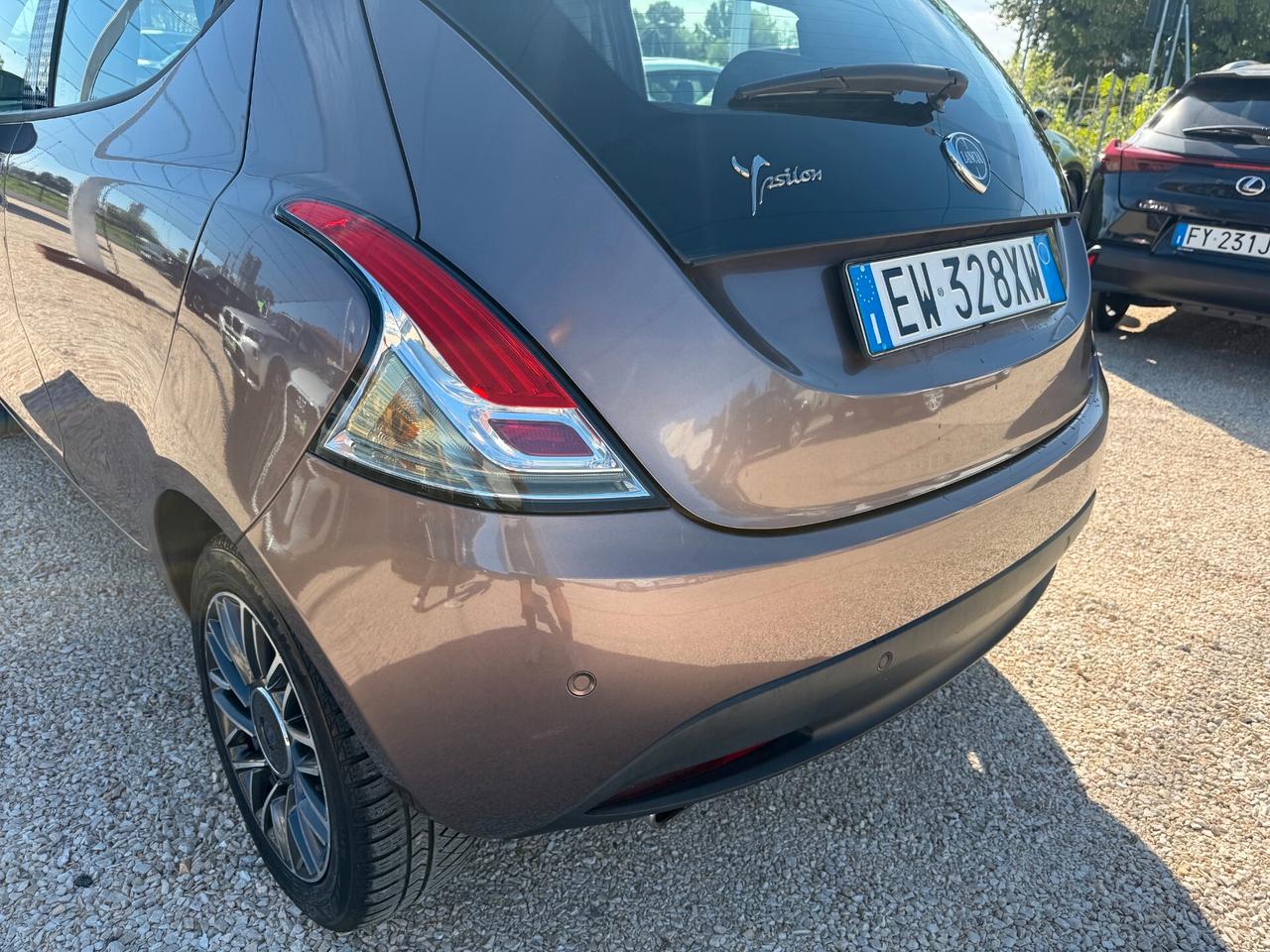 Lancia Ypsilon 1.2 69 CV 5 porte Elle