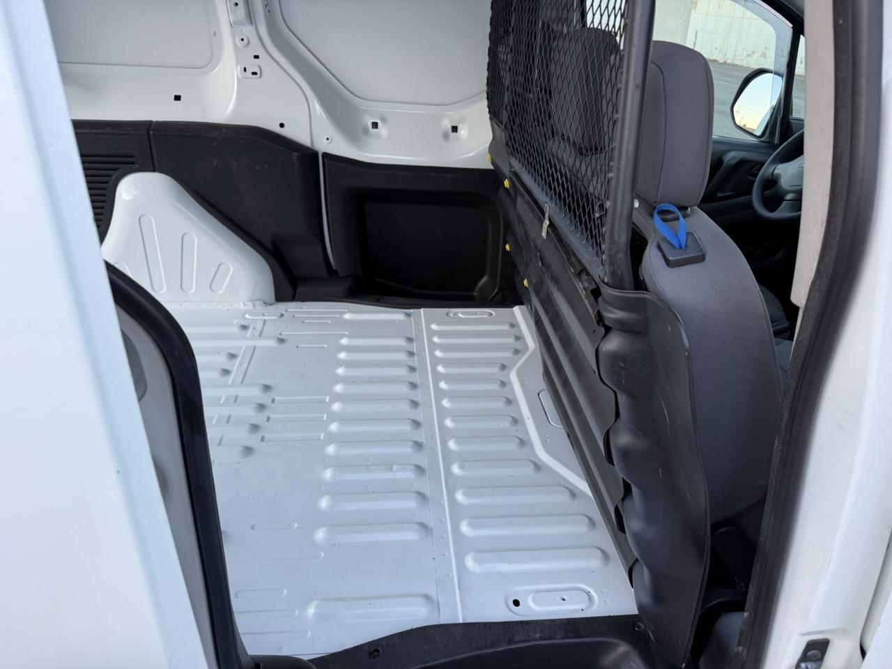 Peugeot Partner 1.6 HDI PASSO LUNGO 3 POSTI