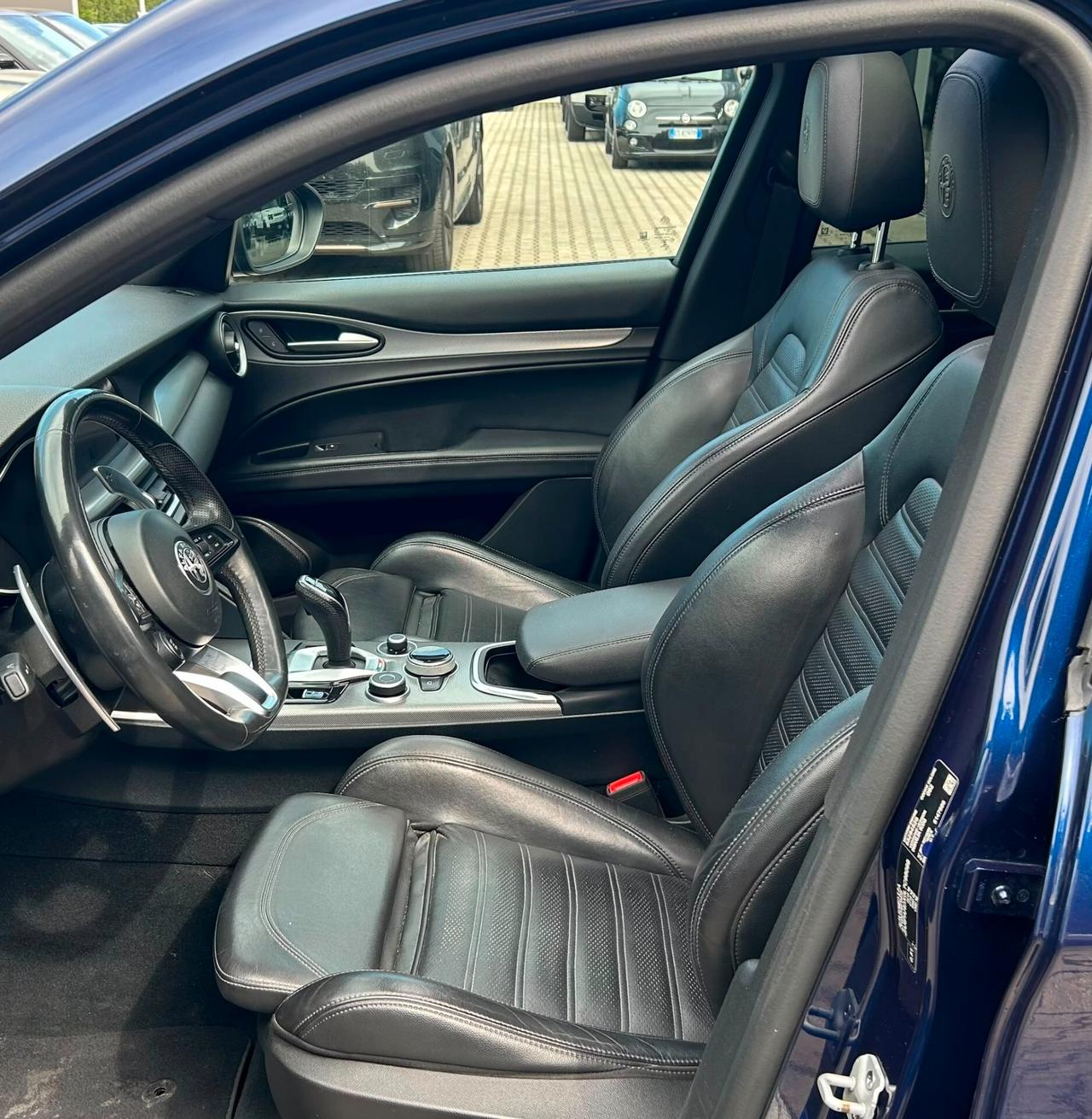 Alfa Romeo Stelvio SOLO PER COMMERCIANTI
