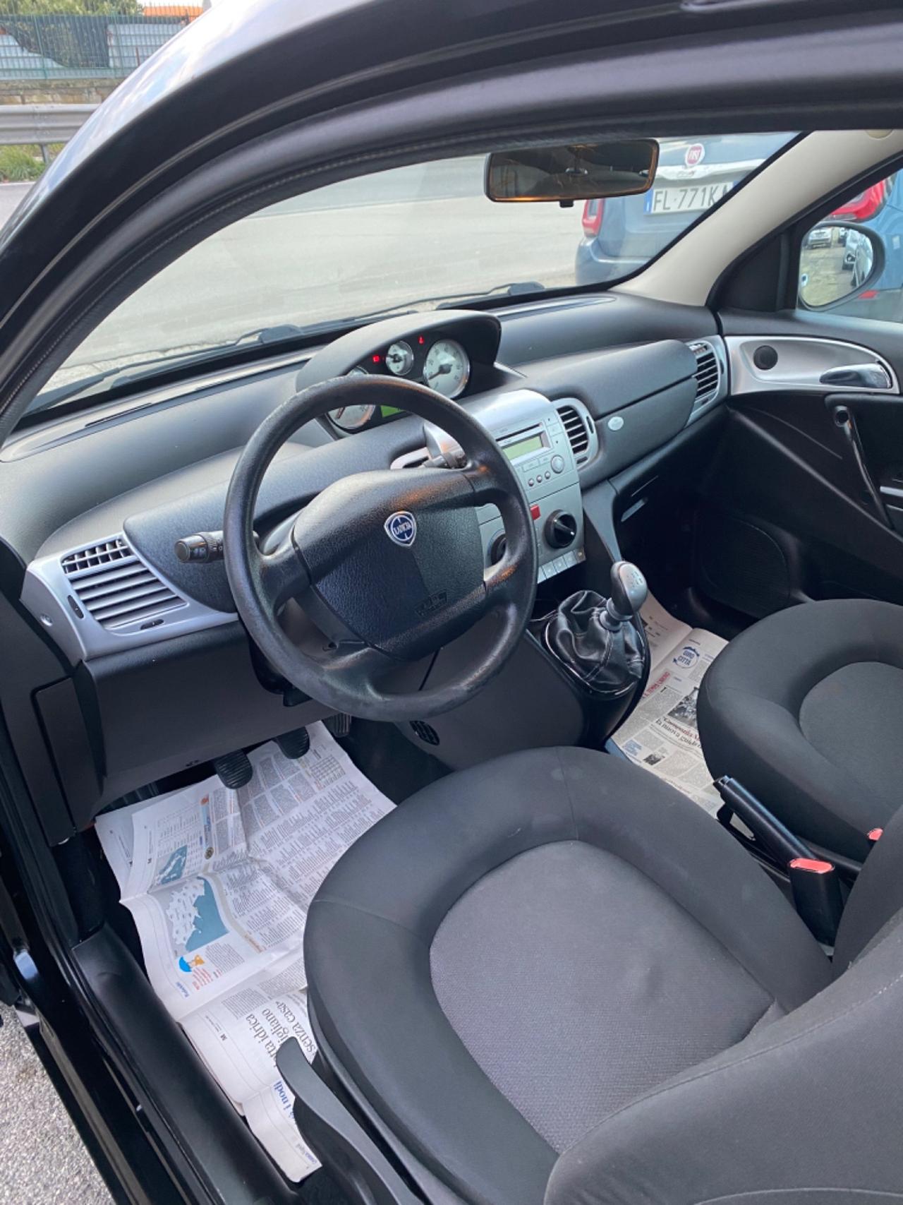 Lancia Ypsilon 1.2 69 CV Diva