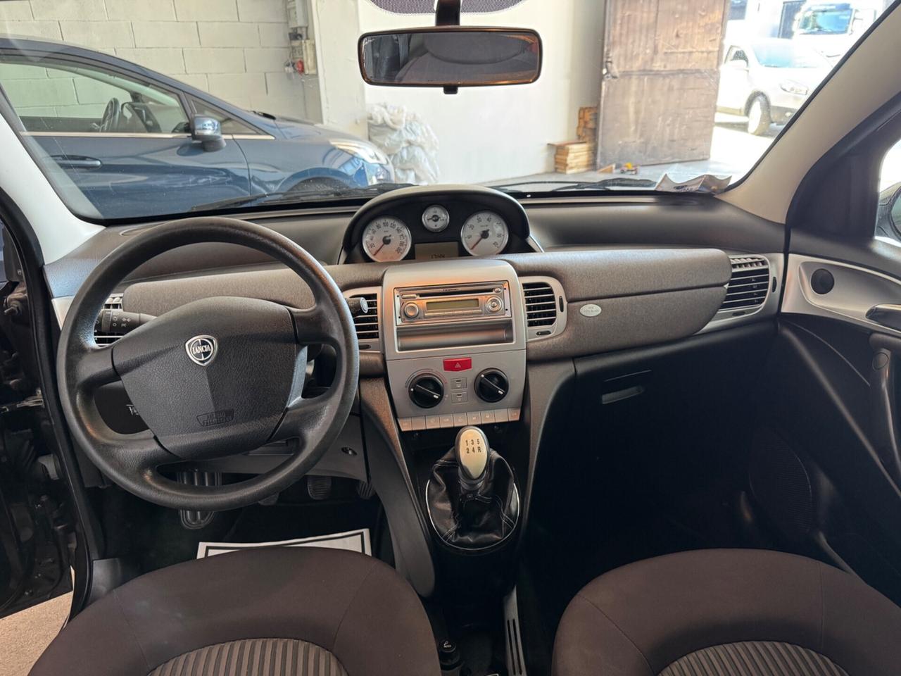 Lancia Ypsilon 1.4 Platino Ecochic GPL