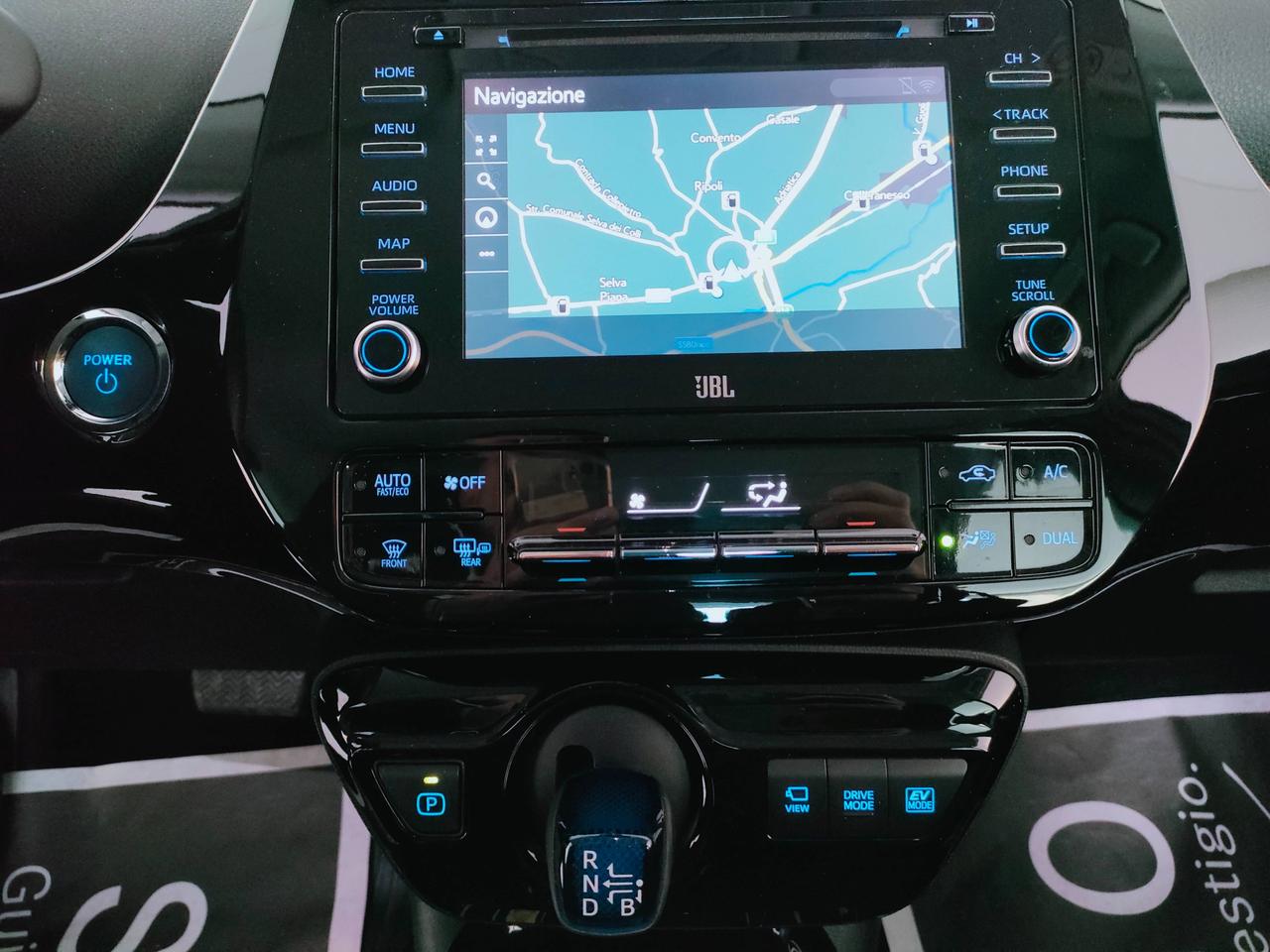 TOYOTA Prius IV 2019 - Prius 1.8h Lounge awd-i ecvt my20