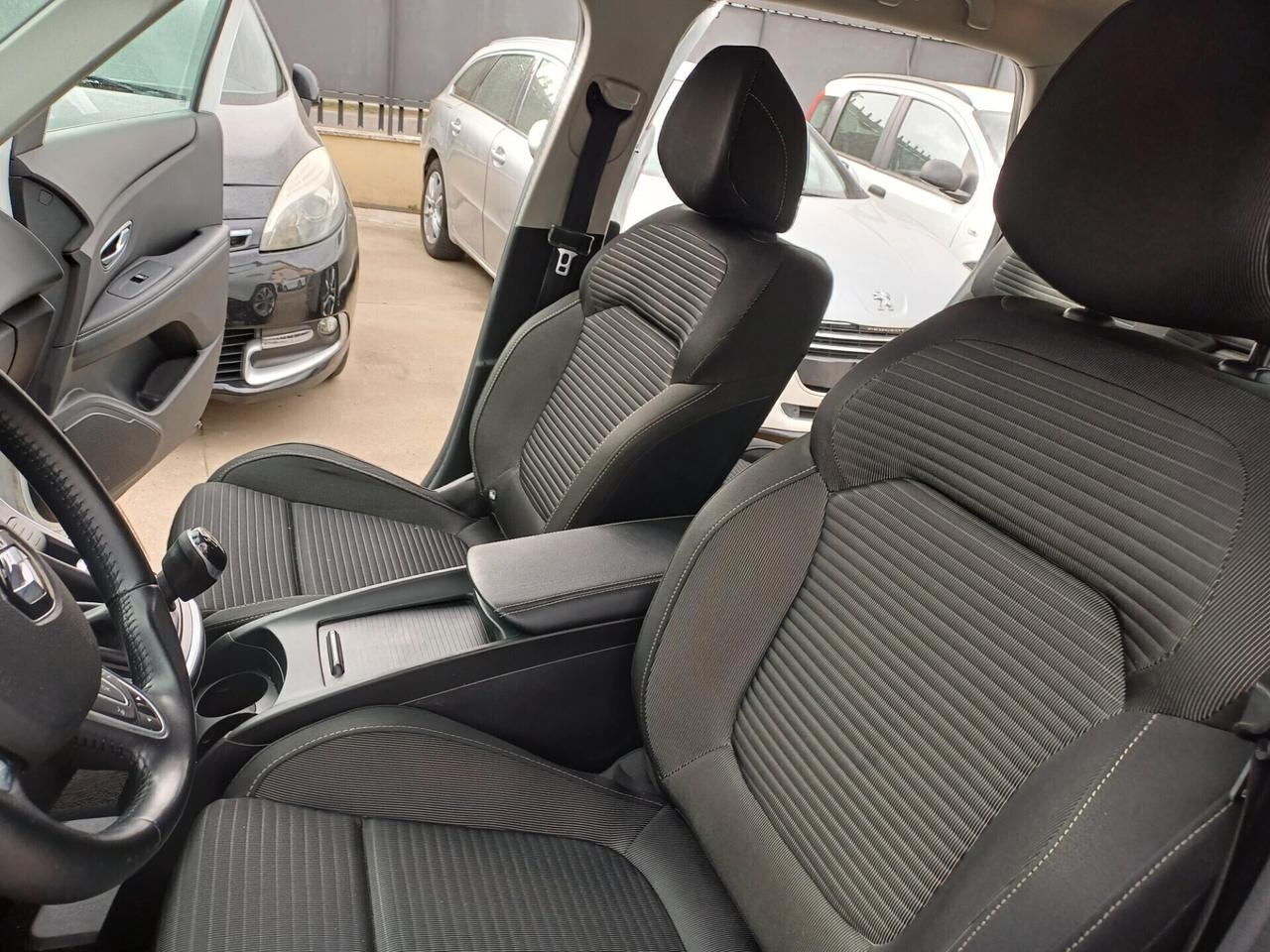 Renault Scenic Scénic dCi 8V 110 CV EDC Energy Intens