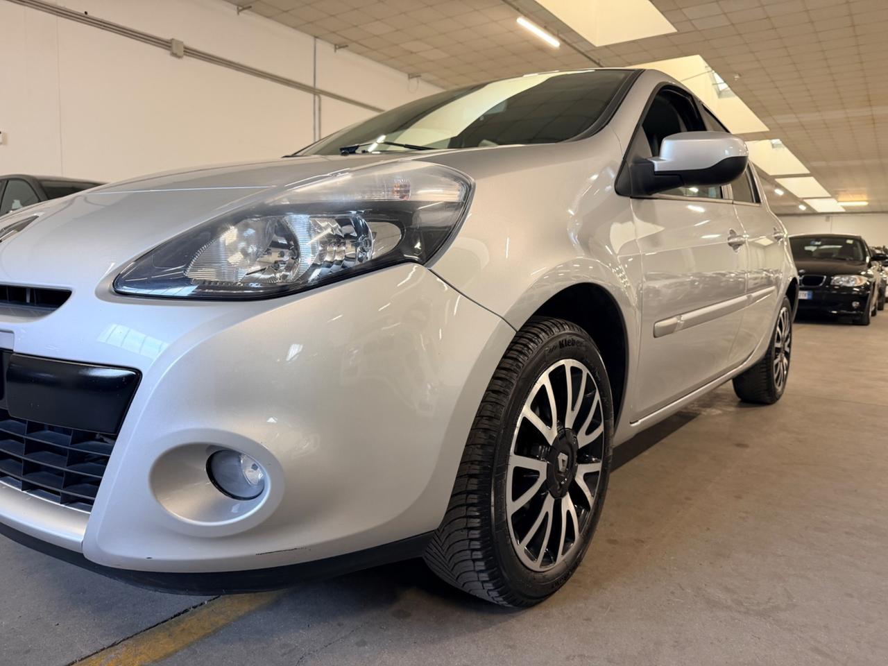 Renault Clio 1.2 16V 5 porte Dynamique