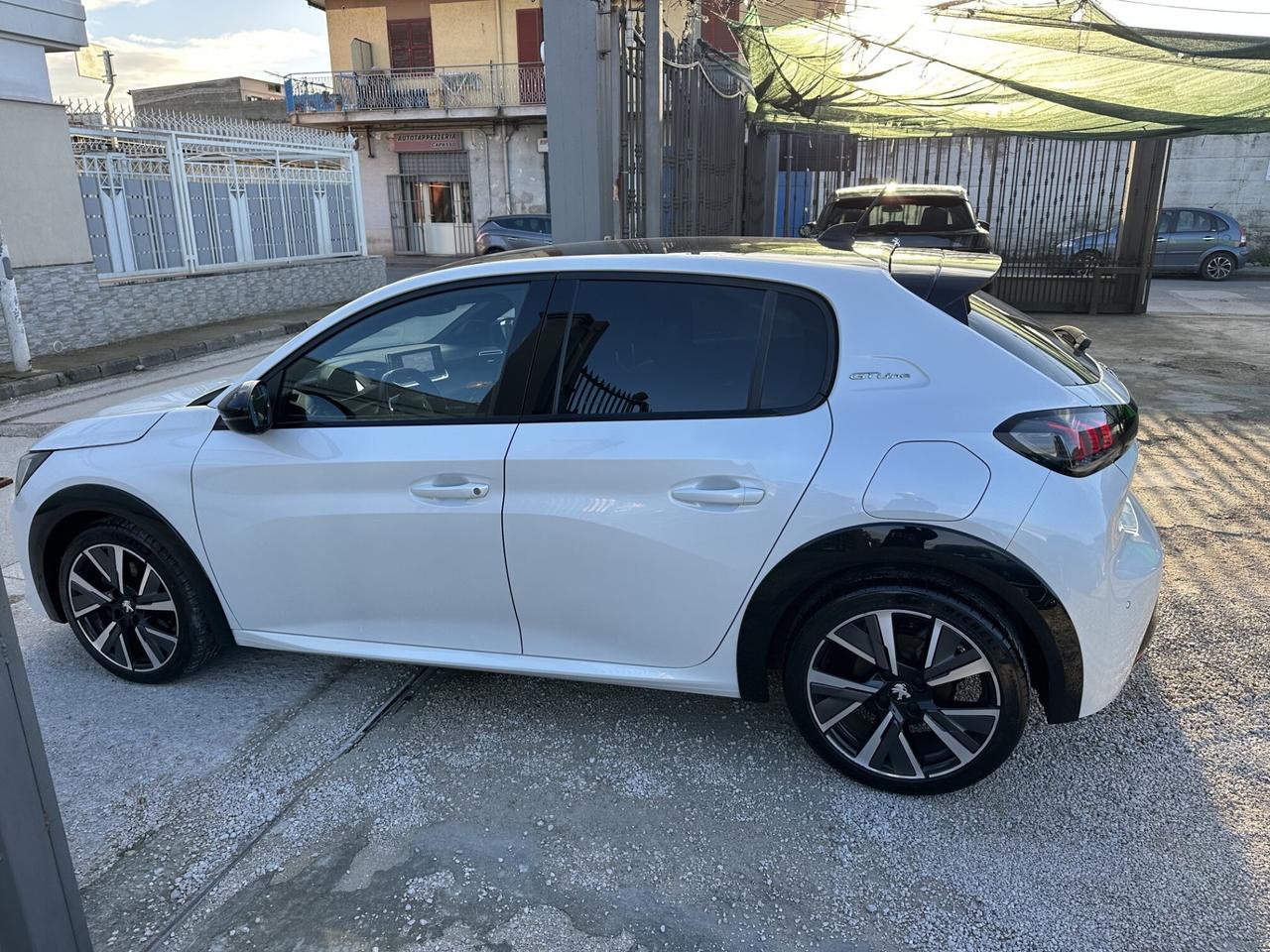 Peugeot 208 Gt Line 1.5 Diesel 100 Cv 2020 Bicolor