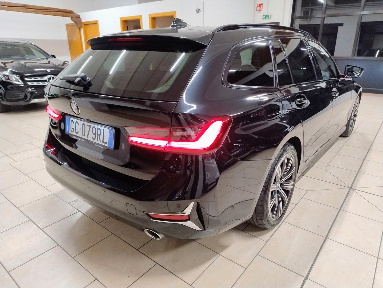 BMW 320d xDrive Touring Luxury- 2020