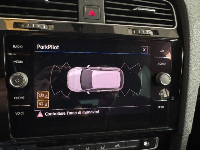 VOLKSWAGEN Golf 1.5 TSI ACT Sport R-LINE