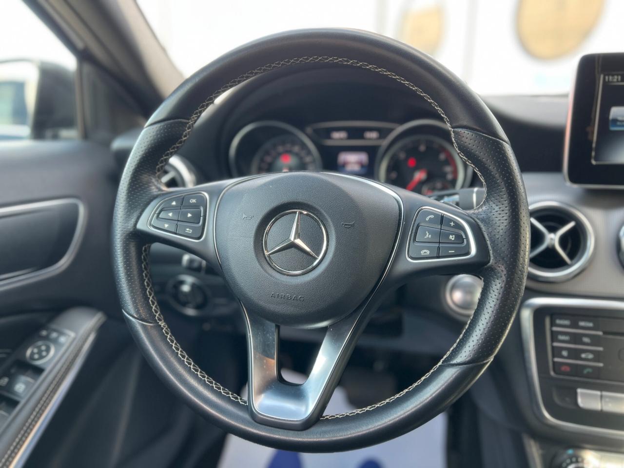 Mercedes-benz GLA 180 GLA 180 d Automatic Sport