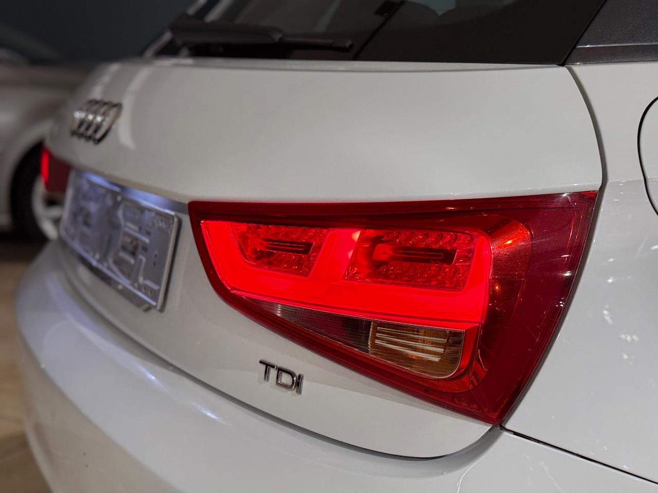 Audi A1 1.6 TDI 105 CV Ambition (GARANZIA)