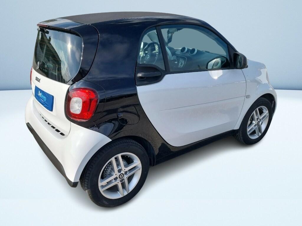 Smart fortwo EQ Pure