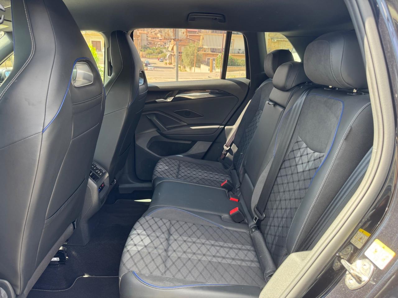 VOLKSWAGEN TIGUAN 2.0 TDI 150 CV R-LINE PLUS VIRTUAL FULL IVA