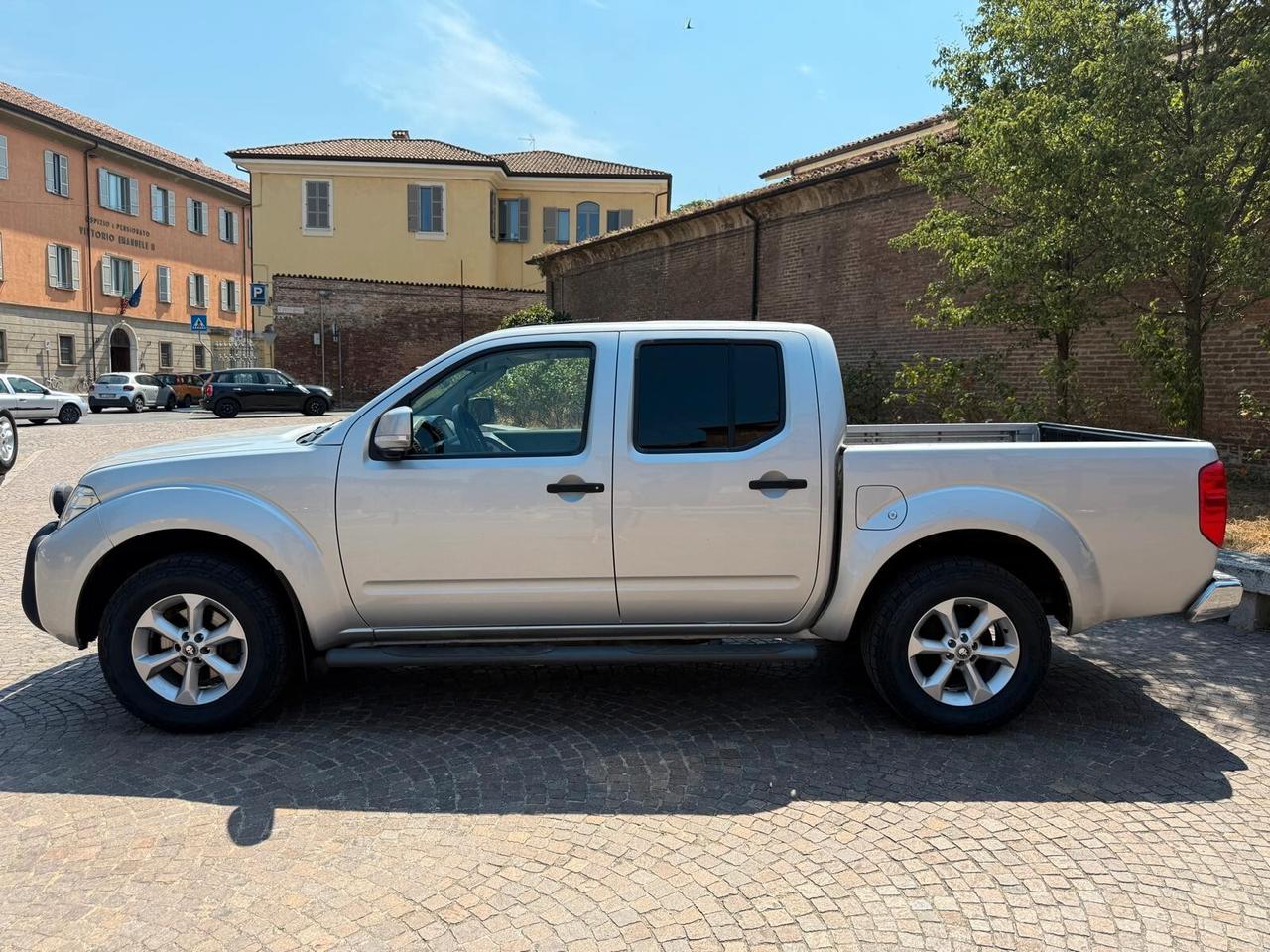 Nissan Navara 2.5 dCi 190CV Double Cab SE