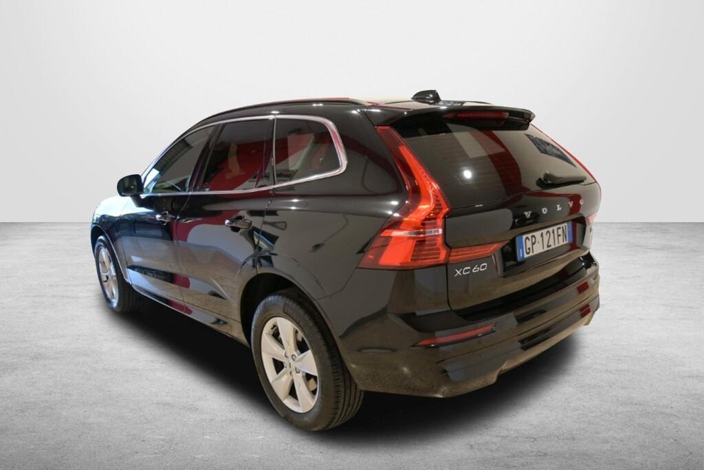 VOLVO XC60 2.0D 197CV B4 (D) AUTOMATIC CORE ( FARI LED - COCKPIT - CRUISE - CARPLAY - PDC - TELECAMERA POST. - CERCHI 18 ) KM 18000