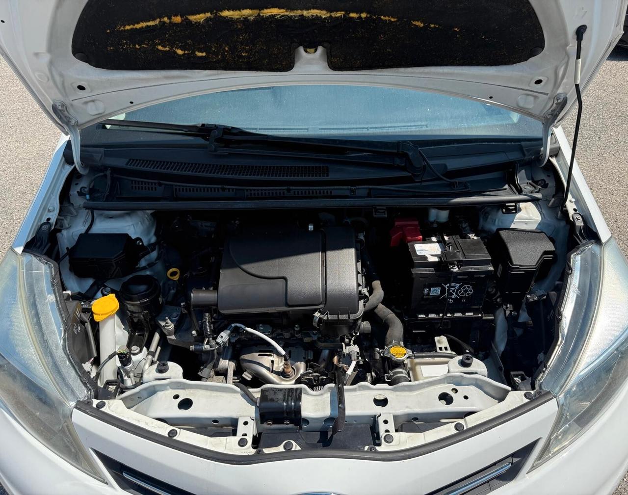 Toyota Yaris 1.0 5 porte Benz OK PER NEOPATENTATI