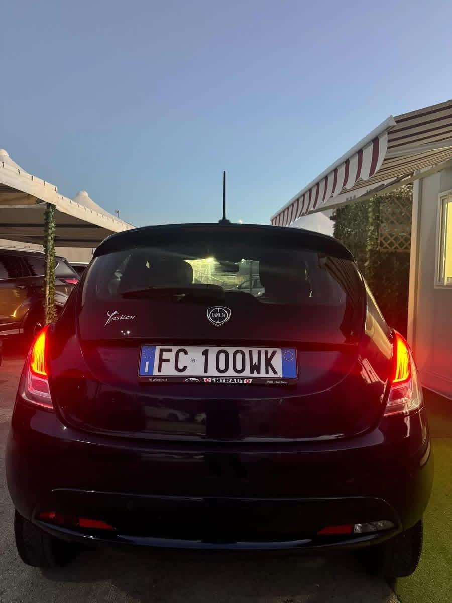 Lancia Ypsilon 900cc 85 CV Platinum garanzia 12/24