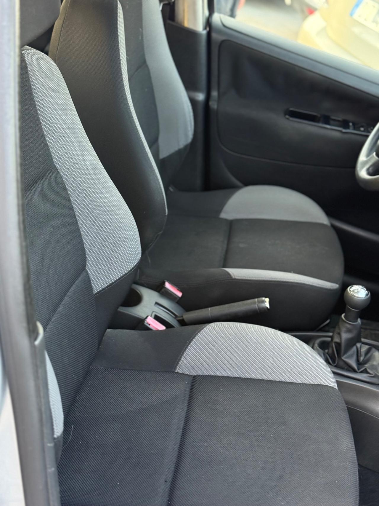 Peugeot 207 1.4 VTi 95CV 5p. ONE Line
