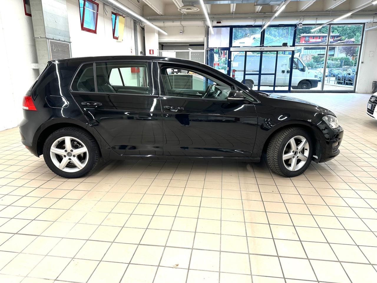 Volkswagen Golf 1.6 TDI 5p. Trendline BlueMotion Technology